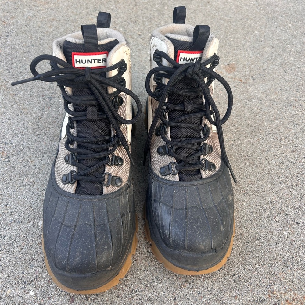 Hunter Outdoor Boots (fits size 8)